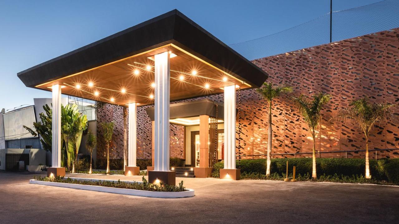 Be Live Collection Punta Cana Adults Only מראה חיצוני תמונה The entrance of the hotel